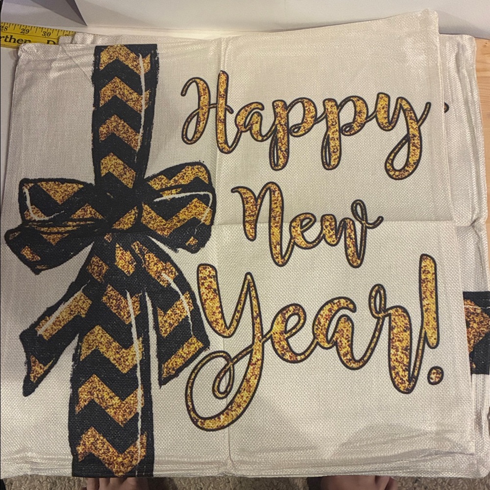 Set/5 New Years Eve🥂🍾 Pillow Cases Coverings 
Brand New W/ Zippers Holiday Decor